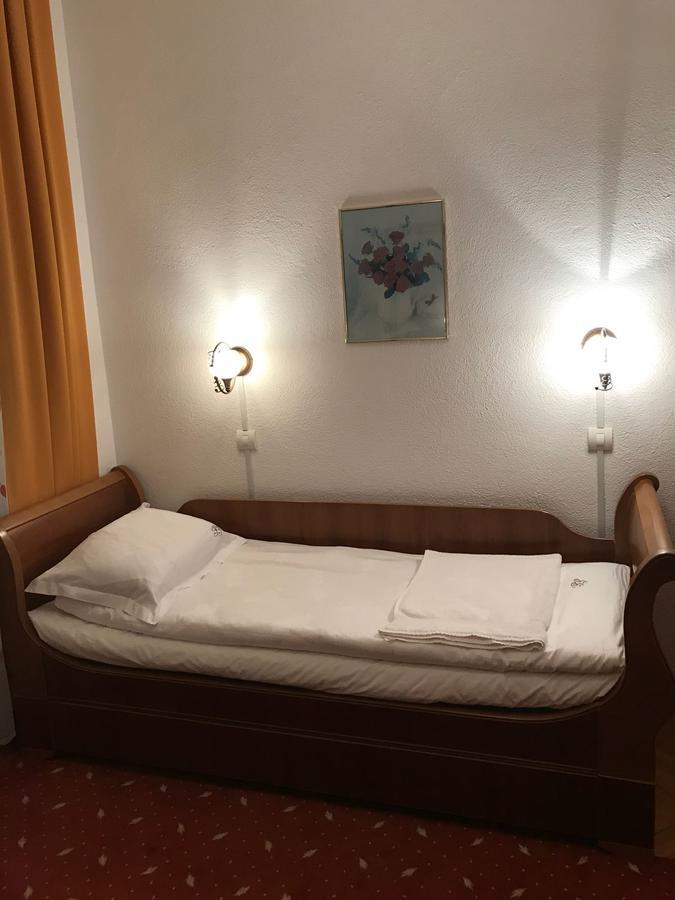 Pensiunea Puiu Popa Codlea Buitenkant foto