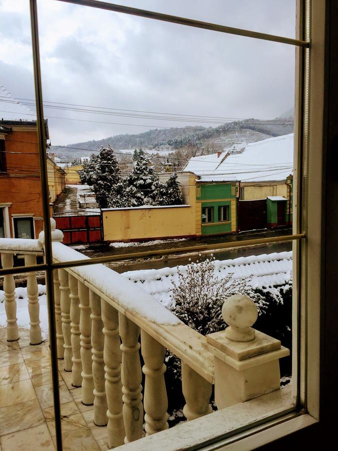 Pensiunea Puiu Popa Codlea Buitenkant foto