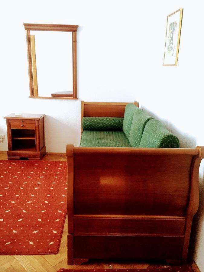 Pensiunea Puiu Popa Codlea Buitenkant foto