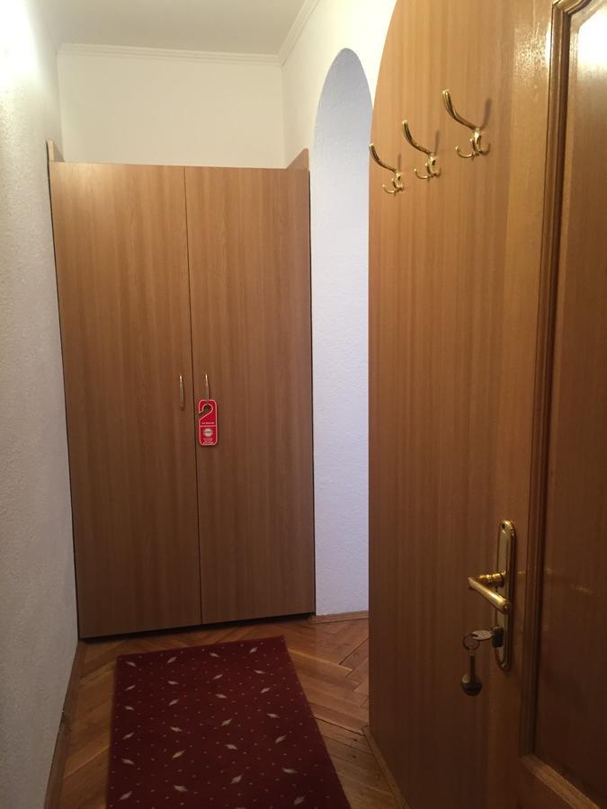 Pensiunea Puiu Popa Codlea Buitenkant foto