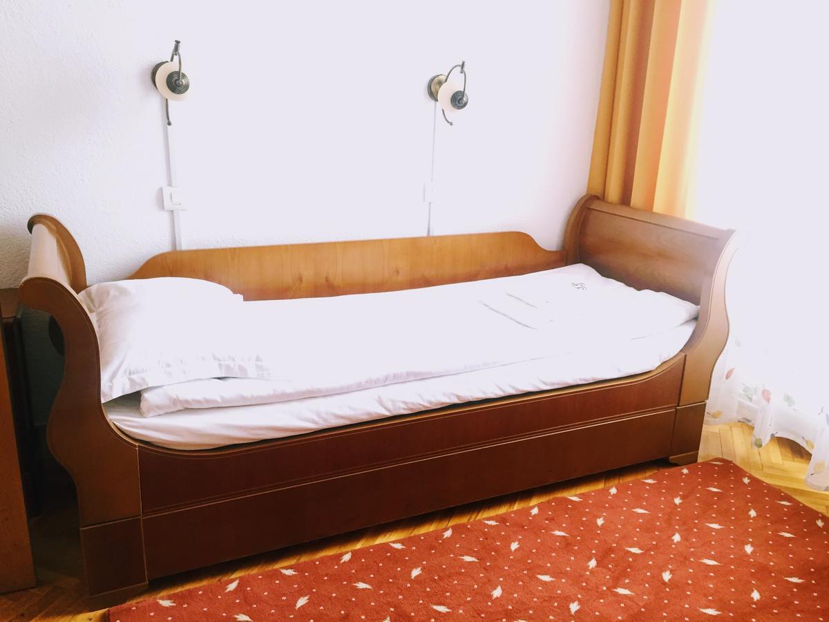 Pensiunea Puiu Popa Codlea Buitenkant foto