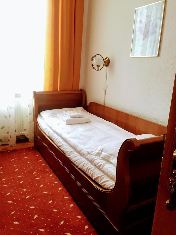 Pensiunea Puiu Popa Codlea Buitenkant foto